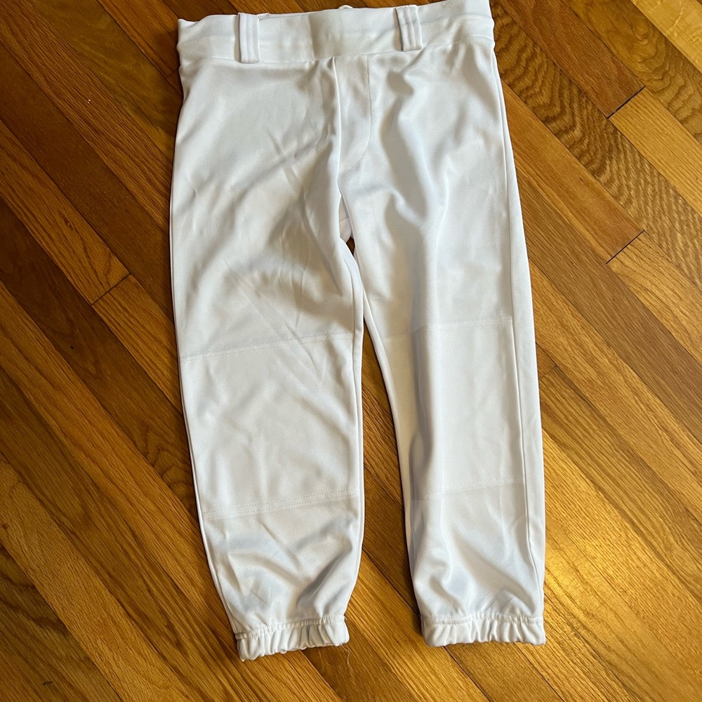 Clutch pants